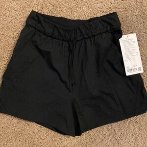 Lululemon cinch waist shorts